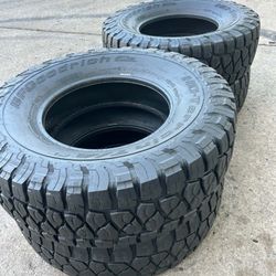 LT 285 75 17 BFGOODRICH HD-TERRAIN T/A TIRES "READ FULL DESCRIPTION "