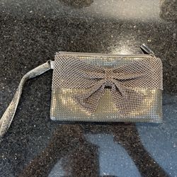Vintage Silver Bow Mesh Clutch 7.5x4.5”