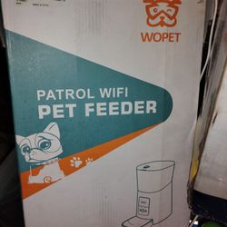 Wifi Automatic  Pet Feeder 