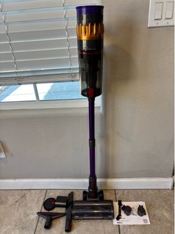 Cordless Vacuum Cleaner, 550W 48Kpa 70 Mins Vacuum Cleaners for Home, Self-Standing Stick Vacuum with Touch Screen, Wall Dock, Anti-Tangle Rechargeabl