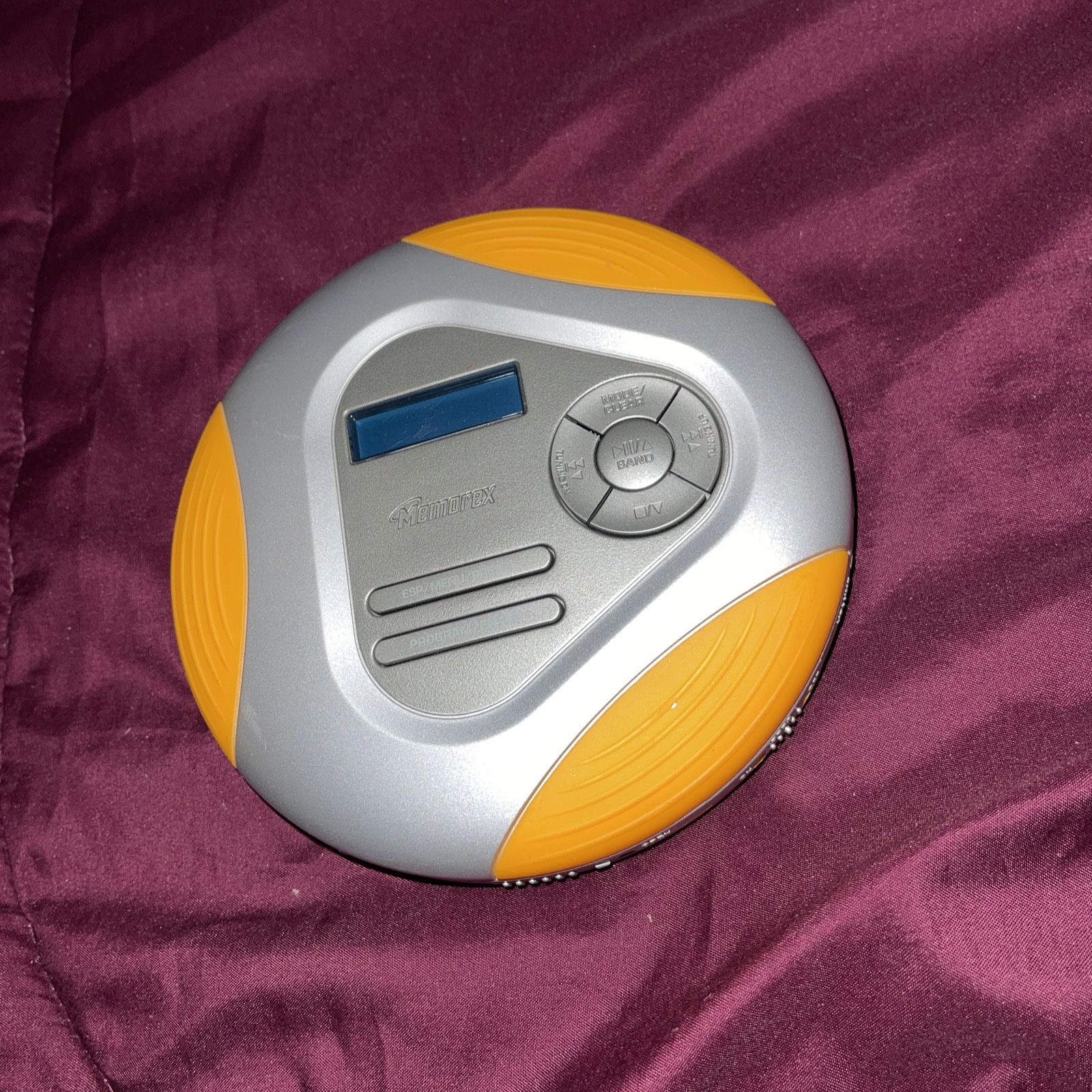 Memorex MPD8860 Orange/Silver Personal CD Mp3 Player Am FM Digital Radio