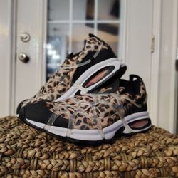 Nike Air Kukini Leopard Slip On Size 11 Women 