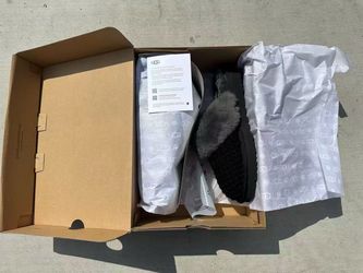 UGG WOMEN'S Cozy Slipper
