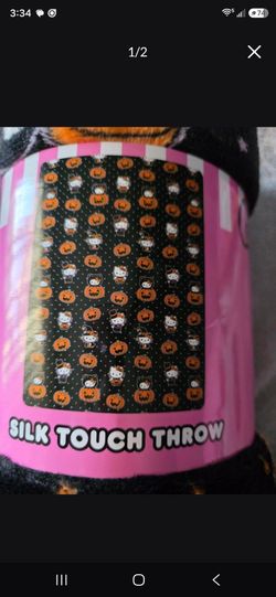 Hello Kitty Halloween Blanket