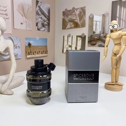 Viktor&Rolf SPICEBOMB Eau De Toilette