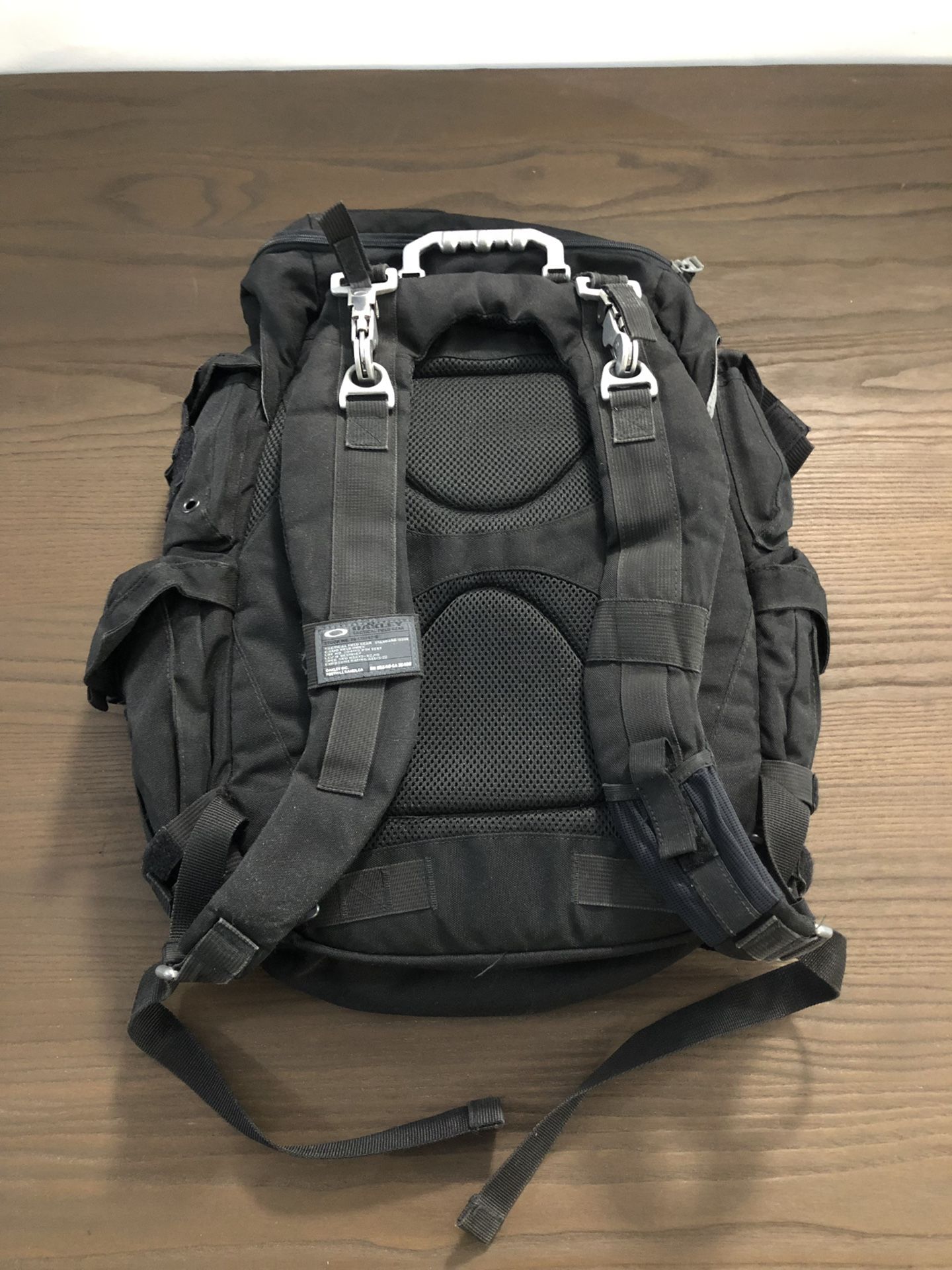 Oakley mechanism cheap pack