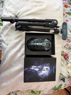 Finalmouse Starlight-12 Gaming Mouse / Logitech brio 4k camera