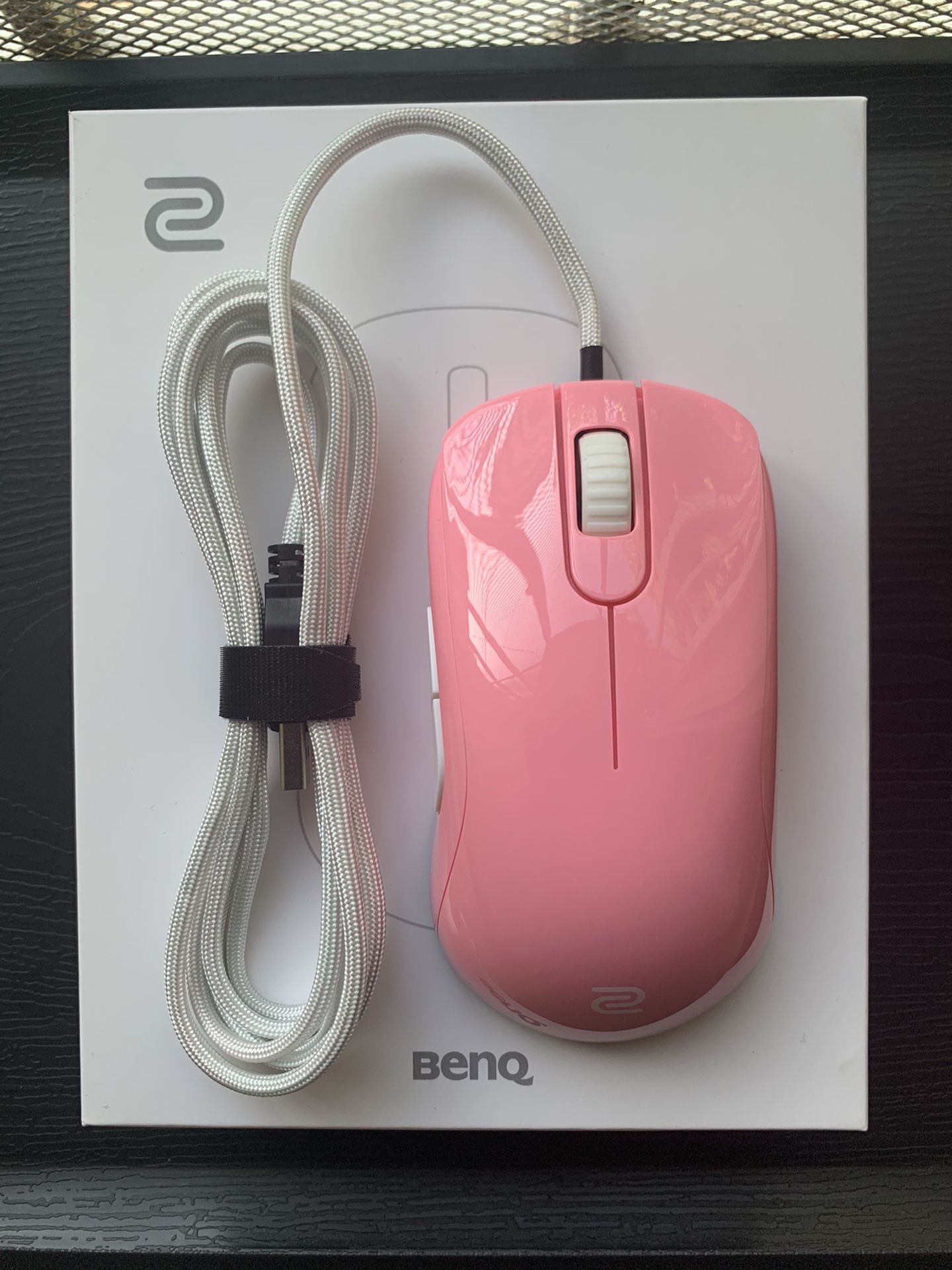 Zowie S2 Divina Pink with Paracord and Hyperglides