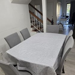 FREE dinner table
