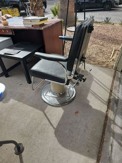 Barber chair
