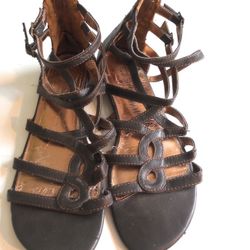 Arizona Jeans Co Leather Strappy Flat Sandals Brown Size 6.5 M