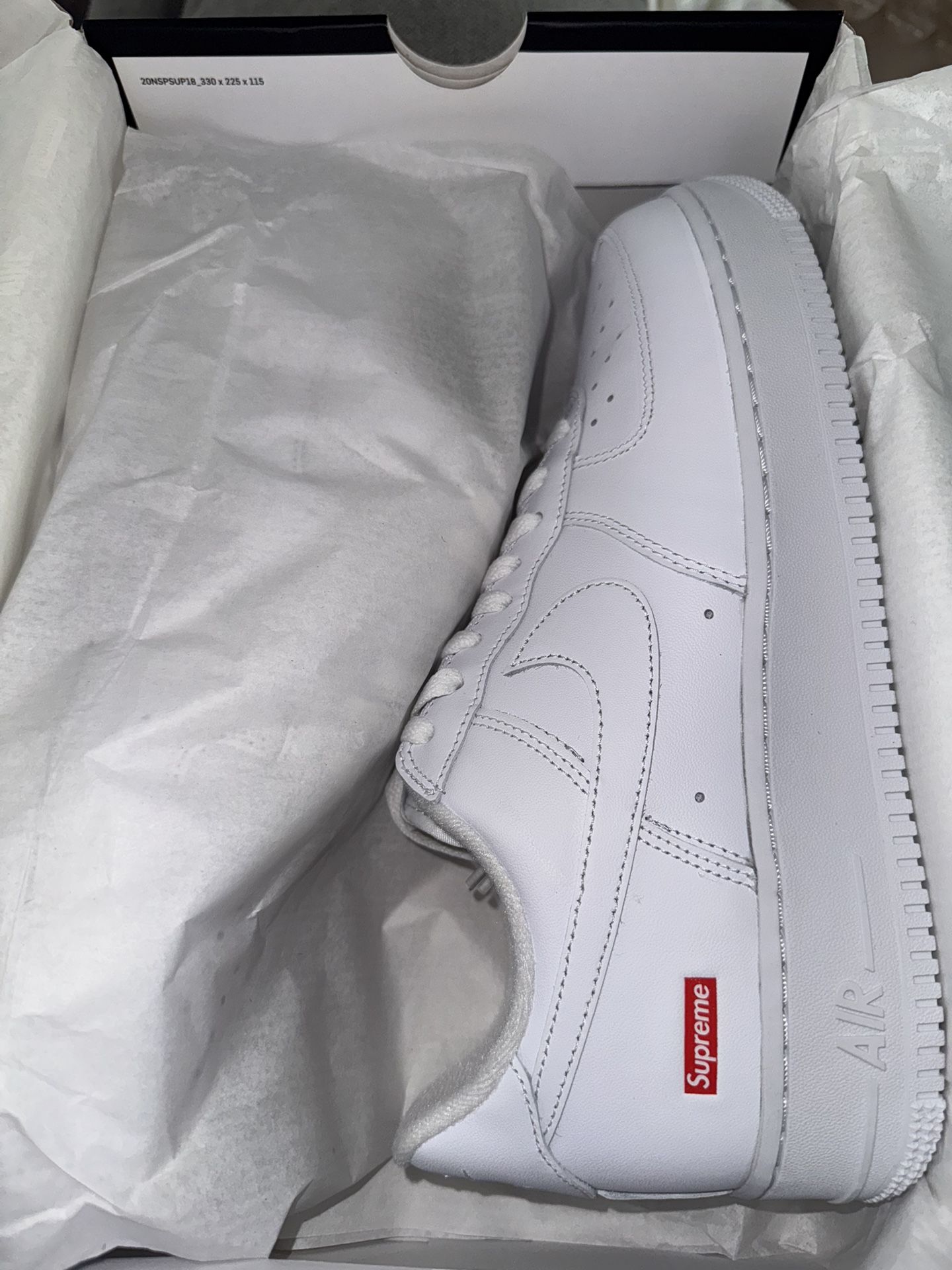 Nike Air Force 1 Low Supreme White