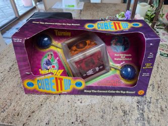 Vintage Toy Biz CUBE IT UP Electronic Interactive Game