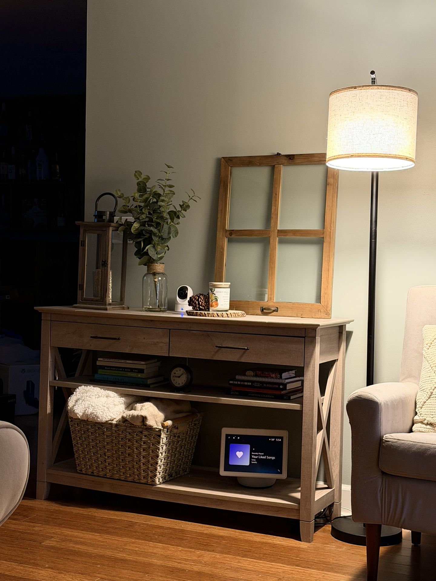 Farmhouse Entryway Table