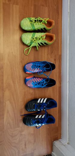 Soccer cleats (Adidas)/ Taquetes (Adidas)