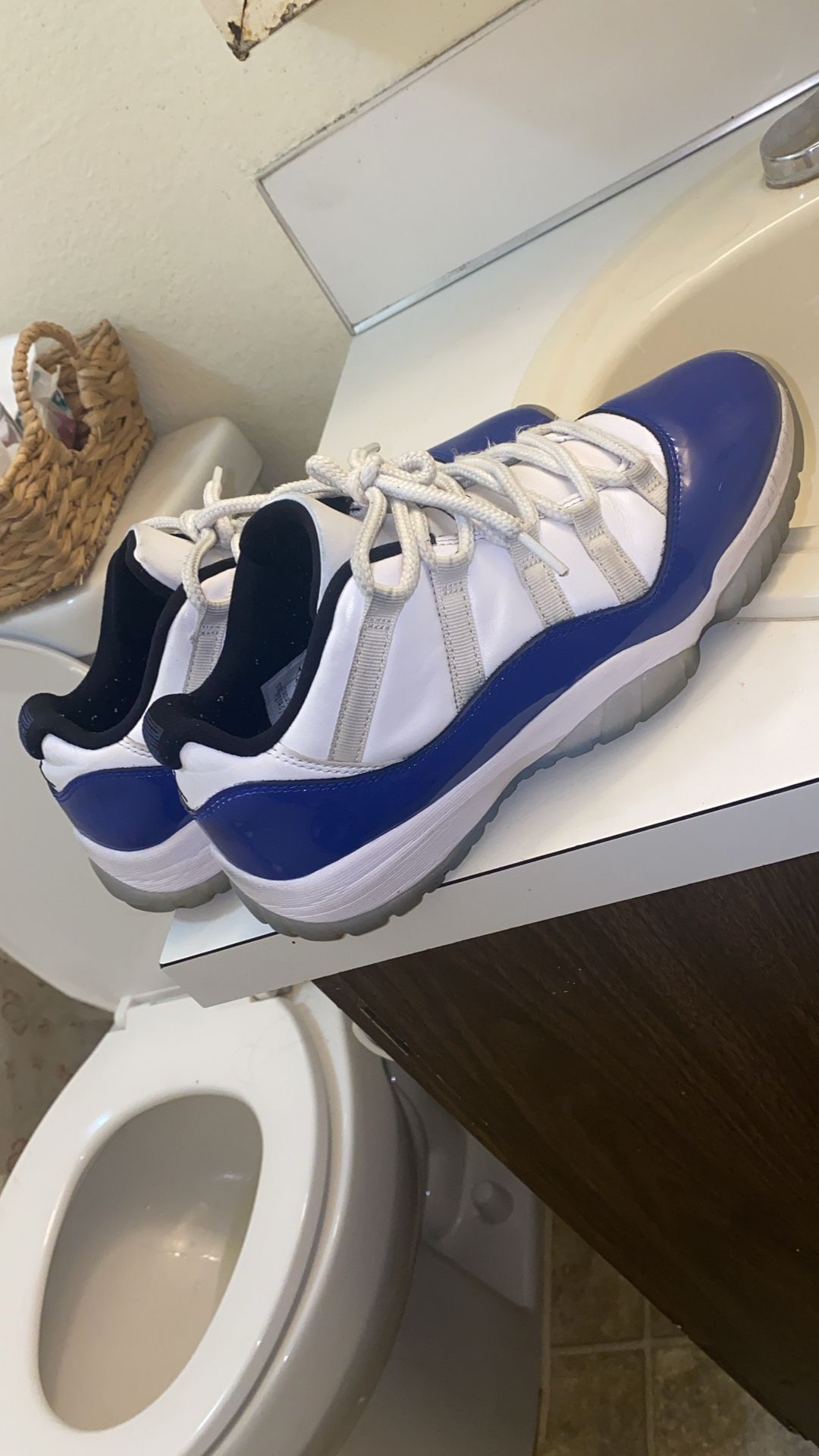 Jordan 11s
