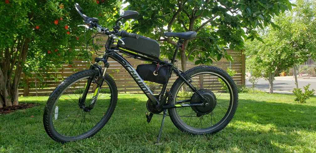 Schwinn 1000W, 48v Electric Bike