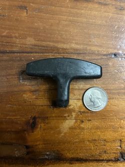 Black Plastic T-Handle Pull Starter Grip