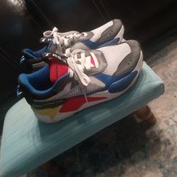 Mens Puma Sneakers,size 8 1/2,$15