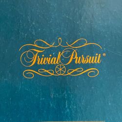 Trivial Pursuit Game New Damaged Box 
