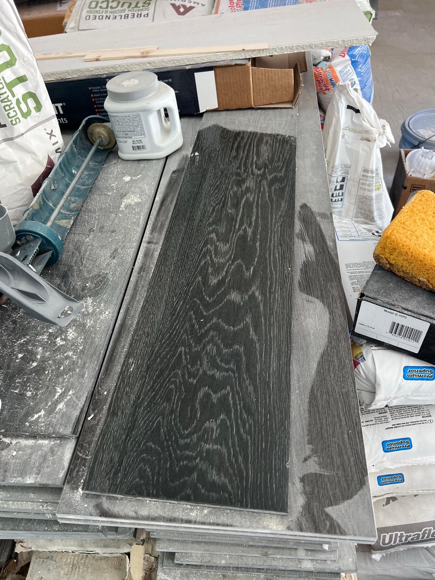 537 sqft of tile