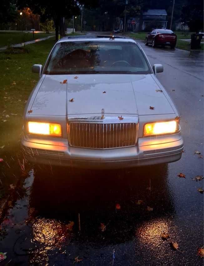 1997 Lincoln Town Car