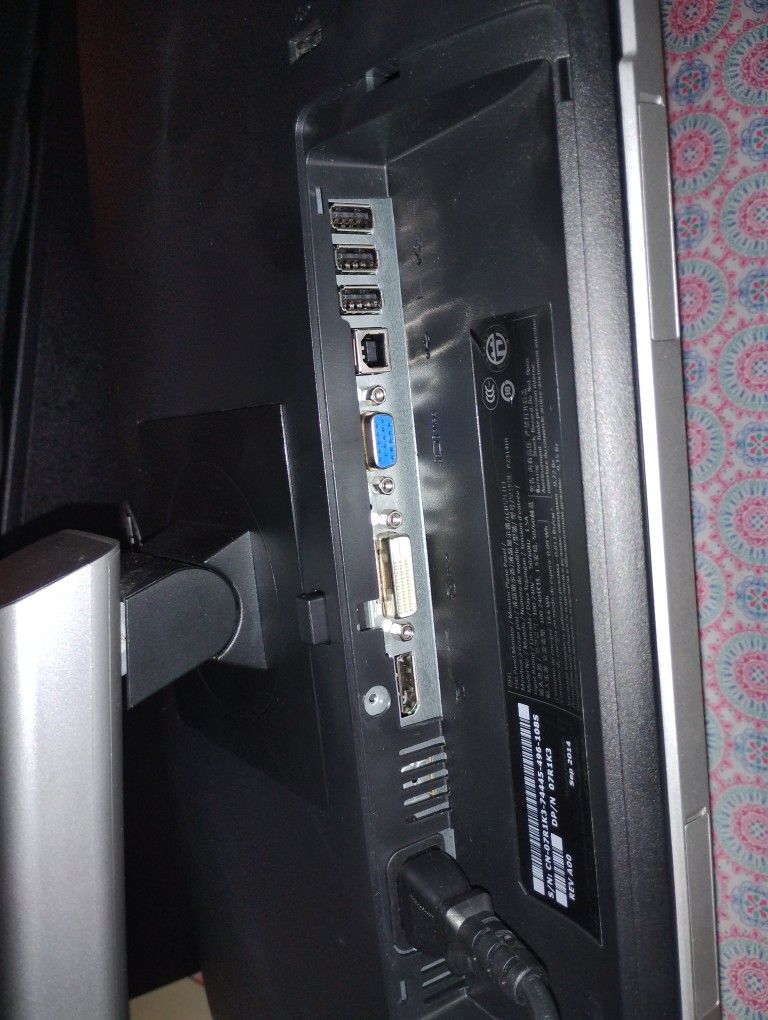 FLASH SALE Dell Monitor