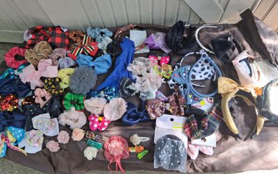Huge bundle of hair clips bows scrunchies etc $25 for everything  for any occasion  slauson ave /western