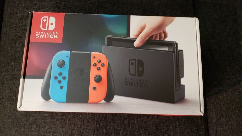 Nintendo Switch+Red&Blue Joycons - $250 Price Reduced  (Federal Way)