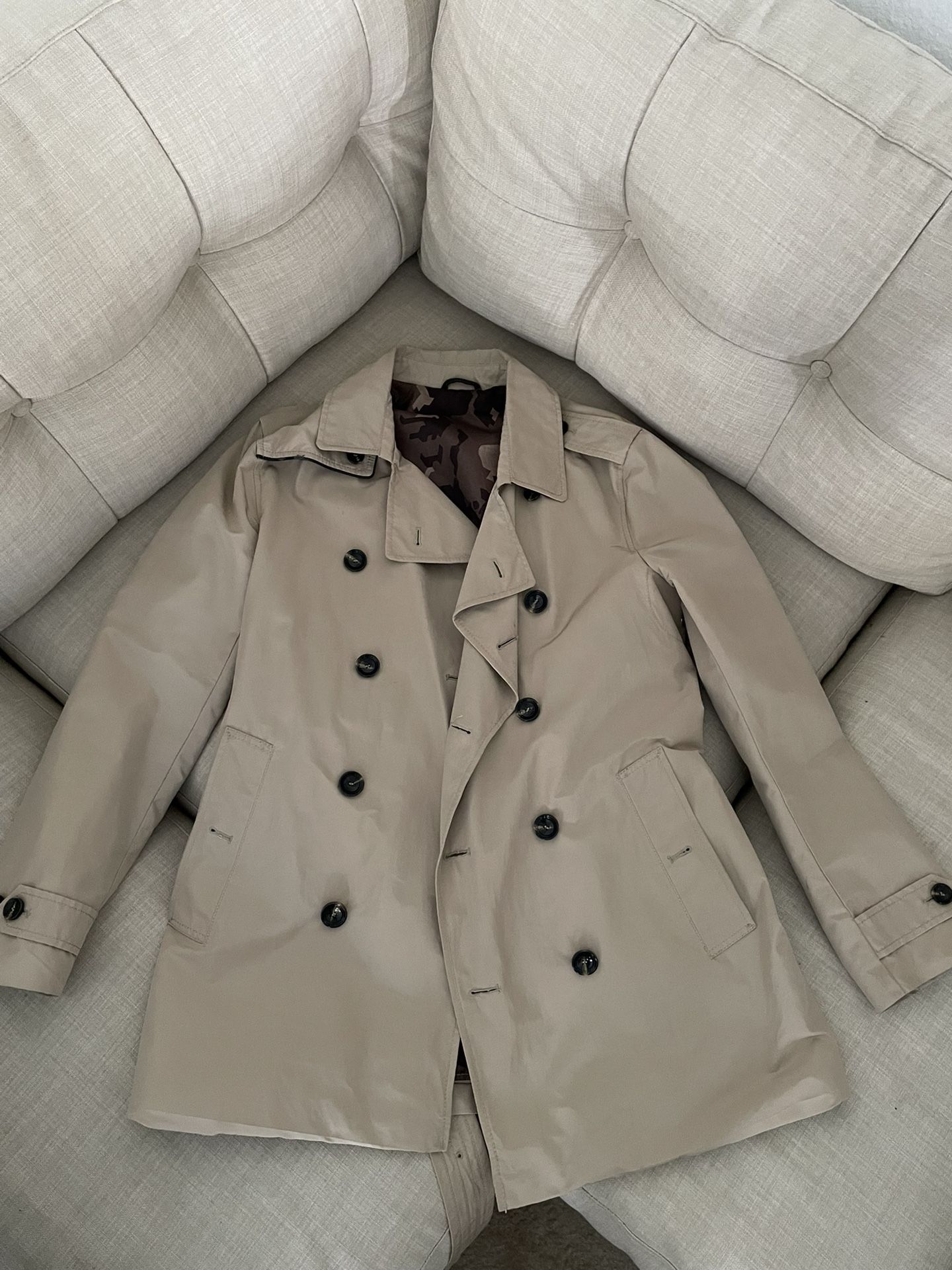 Zara Coat Size medium