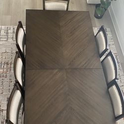 Thomasville 9-piece dining table set