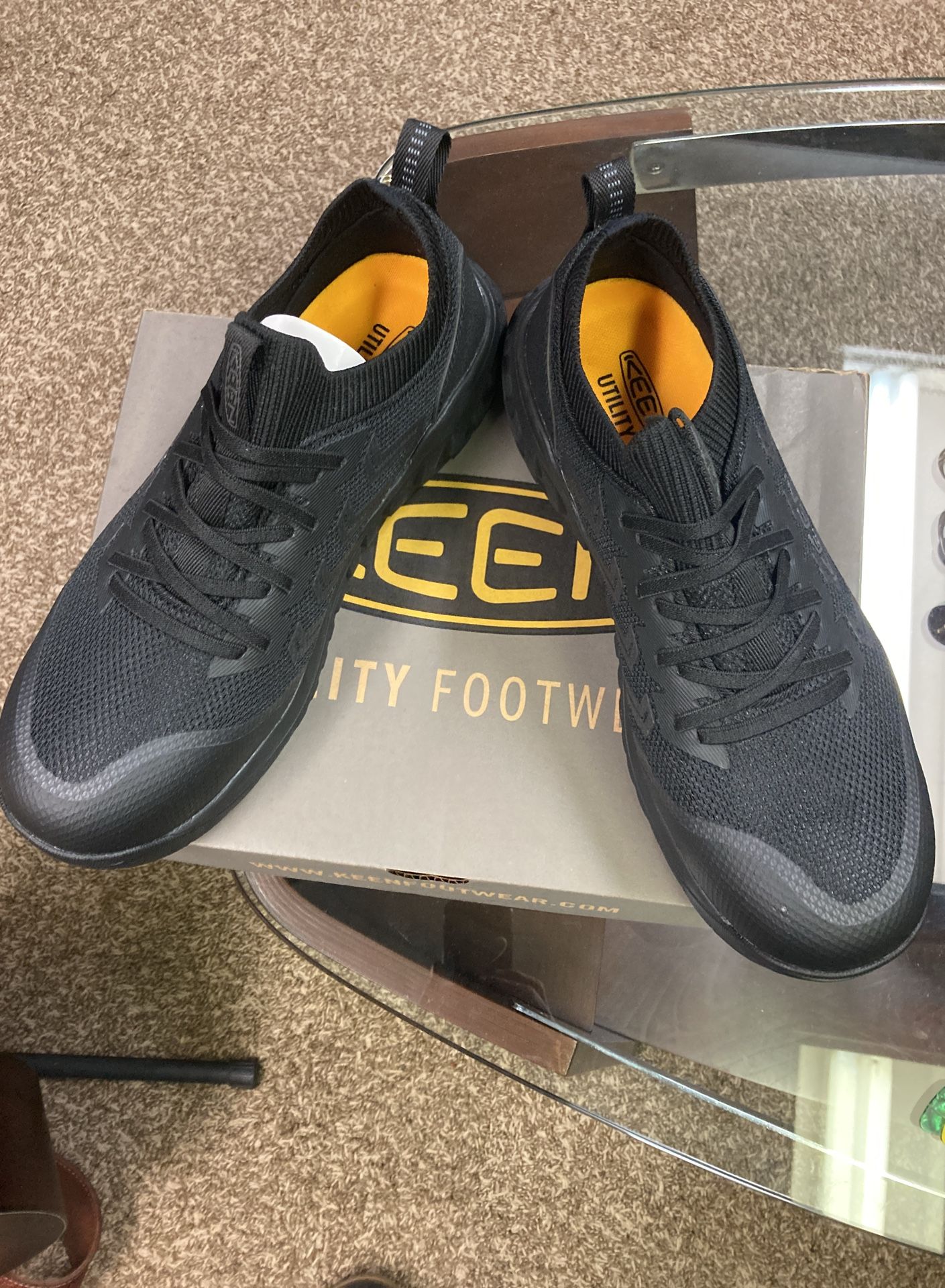 Keen work Shoes Size:9 Para Hombre