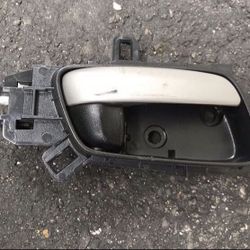 2016 HONDA CRV  PASSENGER RIGHT FRONT INTERIOR DOOR HANDLE OEM