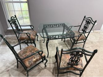 Glass table for kitchen/breakfast nook with four (4) chairs