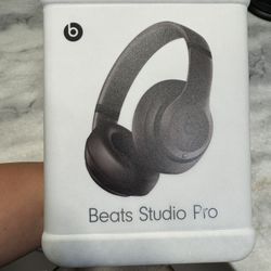 Beats Studio Pro