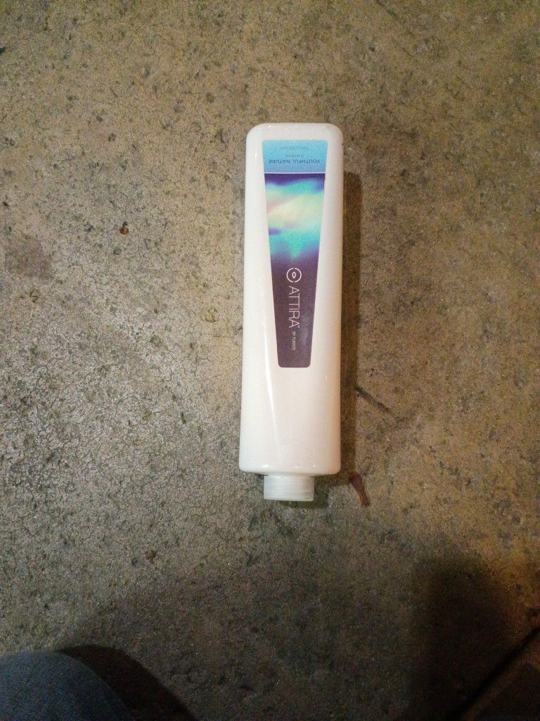 ATTIRA " YOUTH NATURE SHAMPOO"