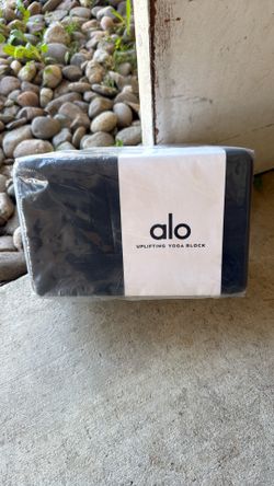 Alo Yoga Block - Uplifting Yoga Block (like Manduka/Lululemon)
