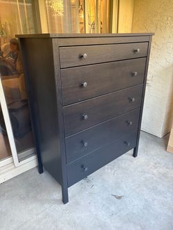 Dark Brown/Black Dresser