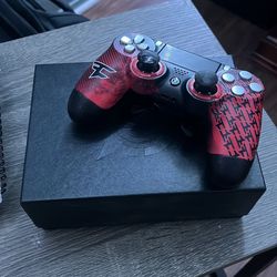 PS4 Faze Scuf controller W/ box