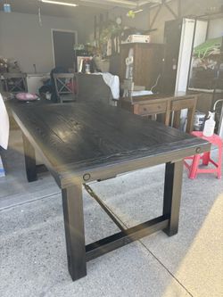 Pottery Barn Table