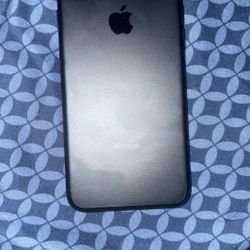 LOCKED iphone 7 32gb 