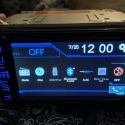 Pioneer AVH-270BT DVD/ CD/ Bluetooth Receiver