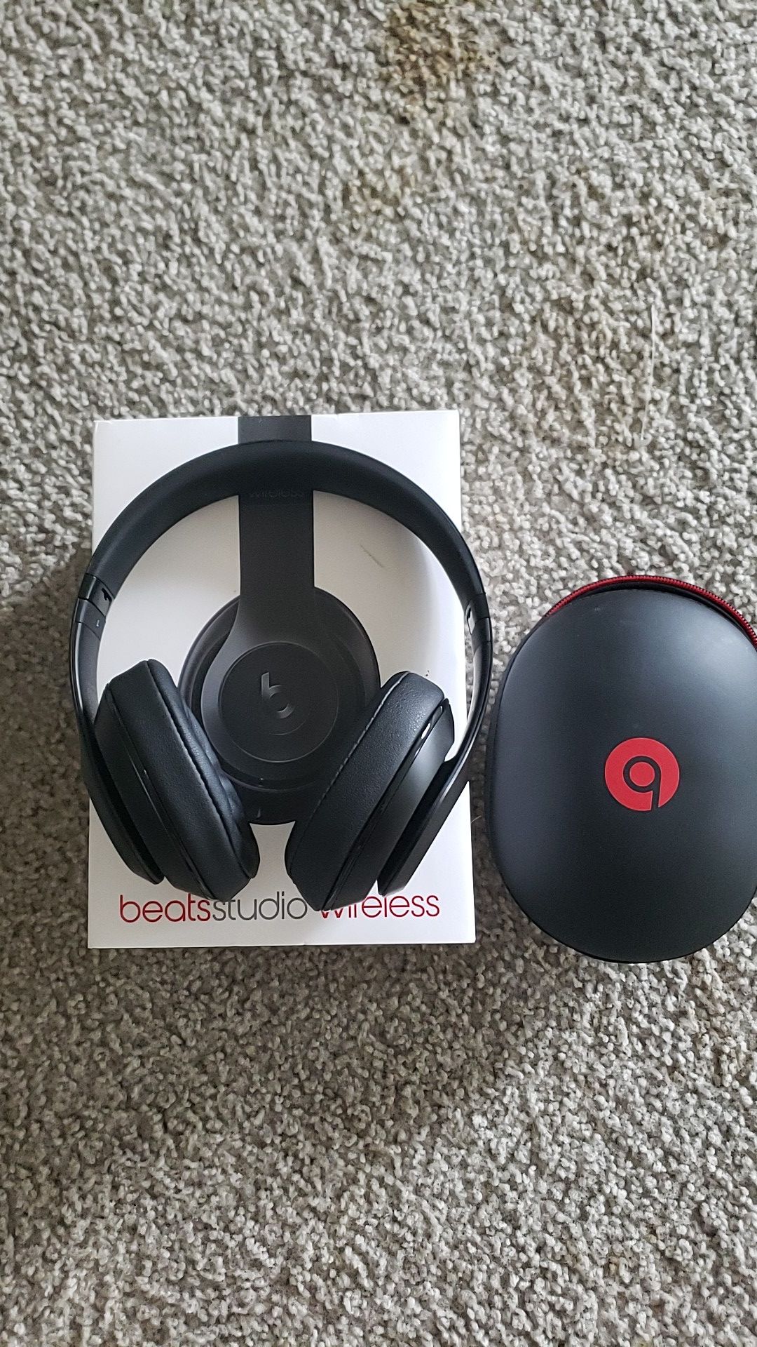 Beats studio wirelss headphones