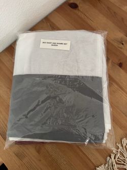 Queen Bed Skirt and Shams Set