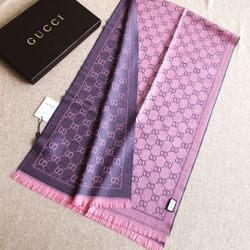 G . G Scarf