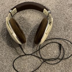 Sennheiser HD599 Over Ear Headphones 