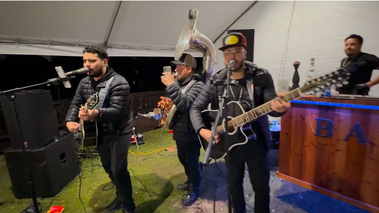 Grupo Con Tuba