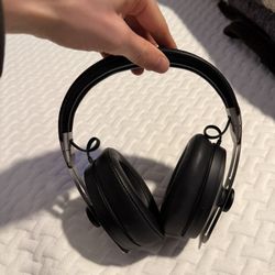 Sennheiser Momentum 3 Headphones + accessories