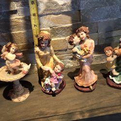 4 figurines from France