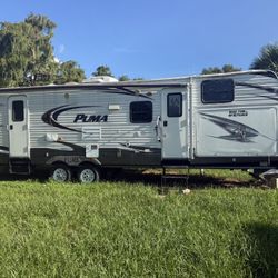 2013 2-bedroom RV